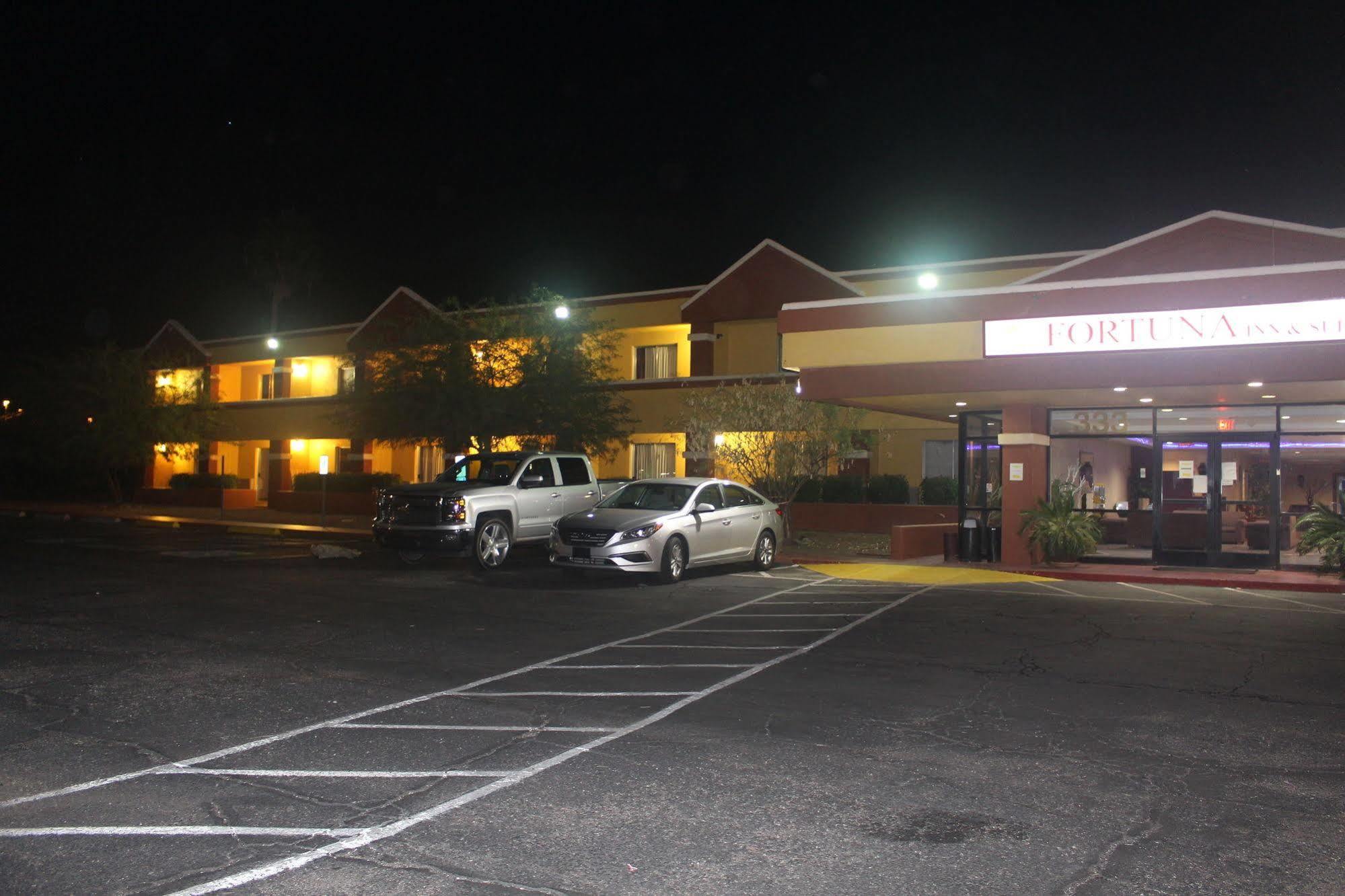 Fortuna Inn And Suites Tucson Exteriér fotografie